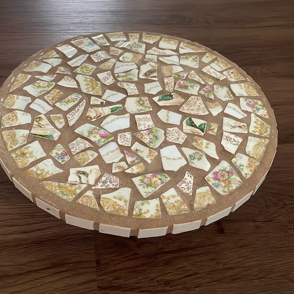 Ceramic Cake Stands Size 12” Diameter & 5” High - Picture 1 of 3